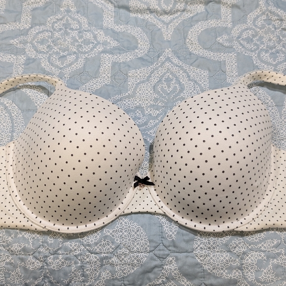 Victoria Secret - Picture 6 of 7